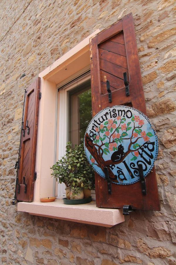 Agriturismo Ca' Isotta Castello di Serravalle Экстерьер фото