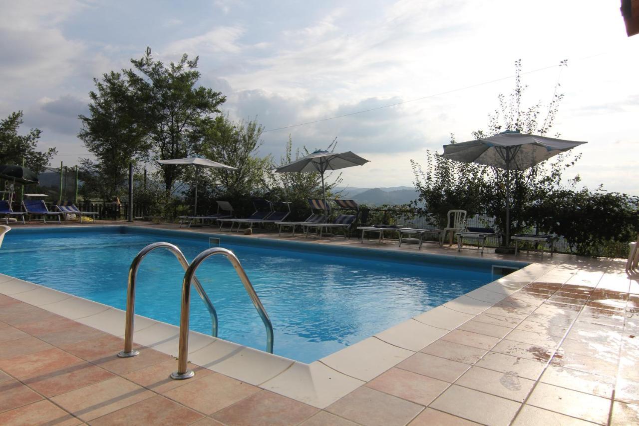 Agriturismo Ca' Isotta Castello di Serravalle Экстерьер фото